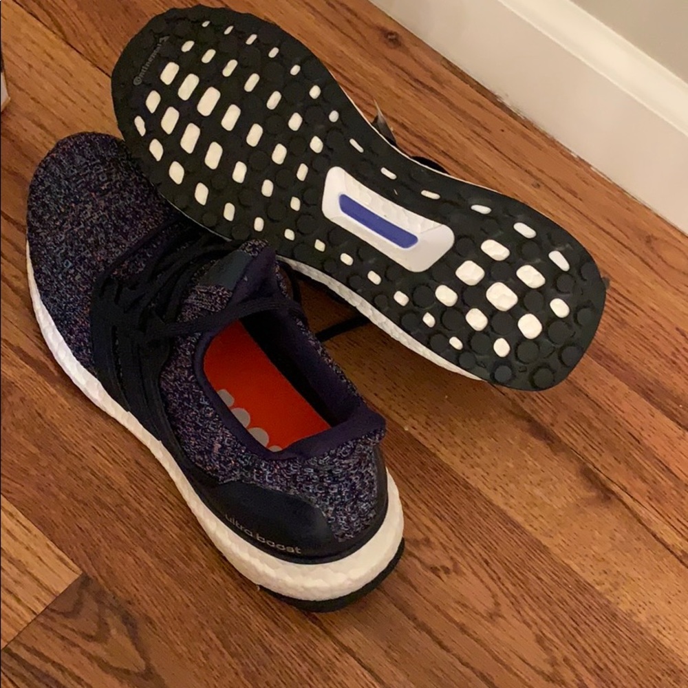 Adidas UltraBOOST Sneakers